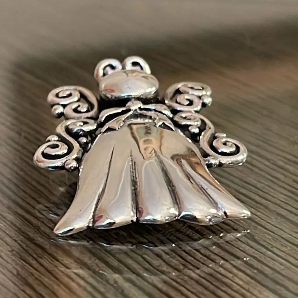 Vintage Solid Sterling Silver Silver Filigree Angel Pin - Pendant